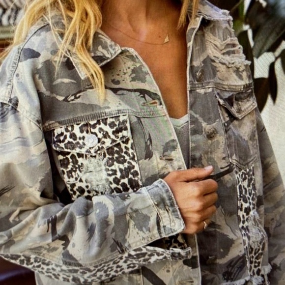 POL Jackets & Blazers - POL camo leopard distressed denim jacket size Large